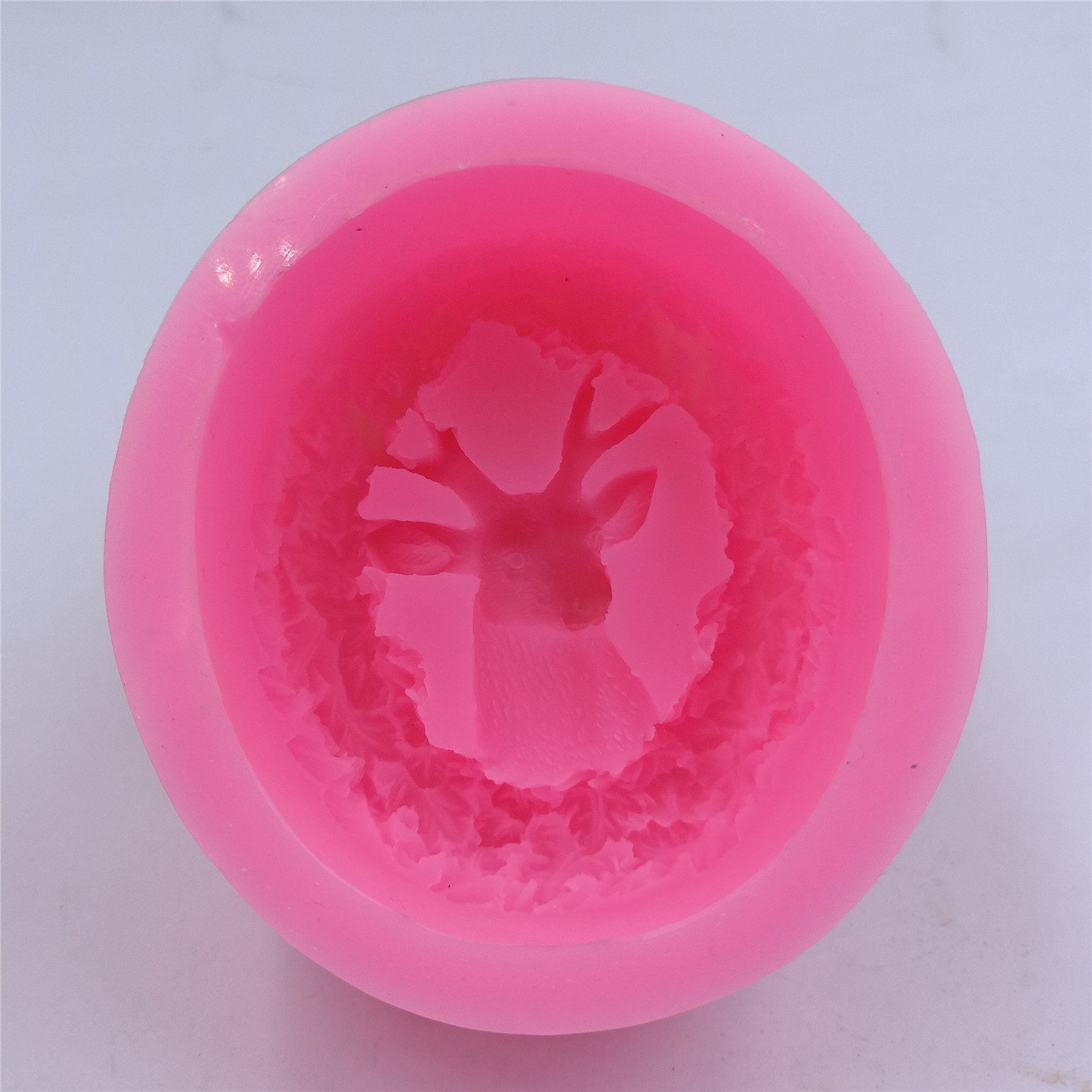 الغزلان تصميم الصابون قالب من  - مراجعة Soap Making Guide For Beginners وسعره